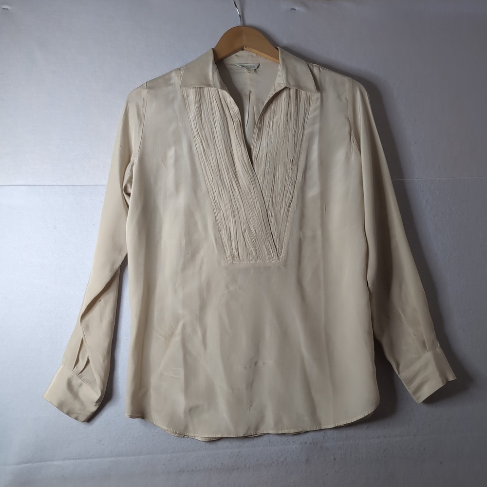 Garnet Hill Silk Pintuck V-Neck Blouse Cream Champagne Size 6 Long Sleeve Top